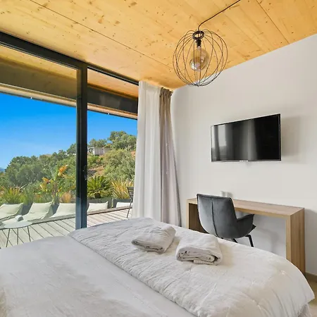 Architect-designed With Pool Near Mountains Semesterbostad La Londe-les-Maures