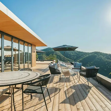 Architect-designed With Pool Near Mountains La Londe-les-Maures
